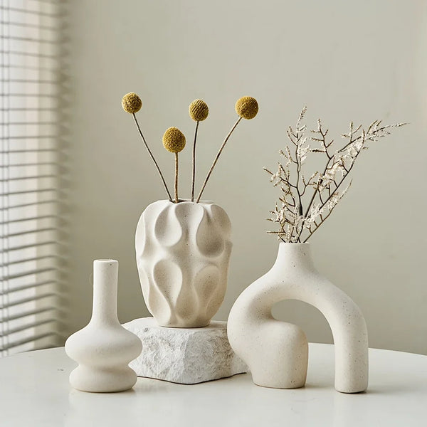 Geometric Donut Vase – Nordic Minimalist Ceramic Home Décor Sculpture