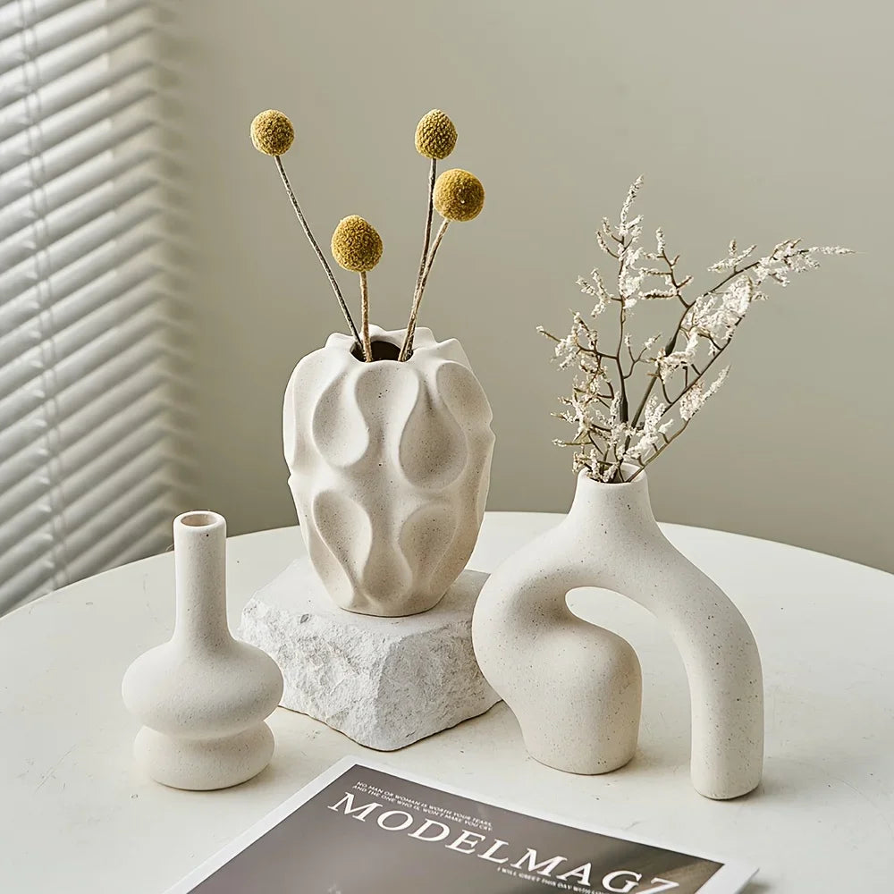 Geometric Donut Vase – Nordic Minimalist Ceramic Home Décor Sculpture