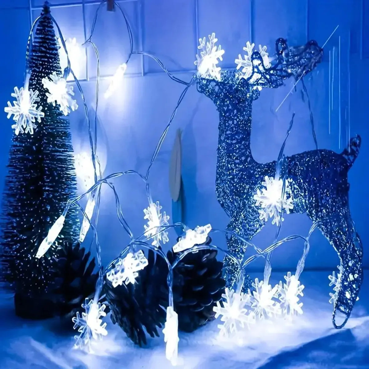 Christmas Snowflake String Light Indoor & Outdoor Hanging Decorative
